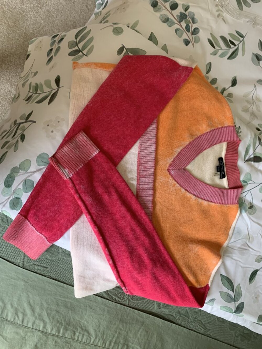 Charlie B Color Block Distressed V-neck Sweater Small - Picture 4 of 5
